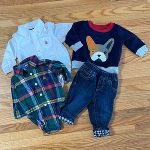 Bundle alot of 4 GAP outfits 3-6 months